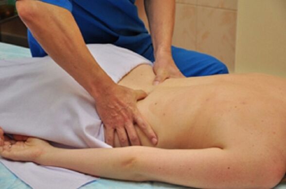 Masaje de espalda, restauración de funciones motoras en osteocondrosis. 